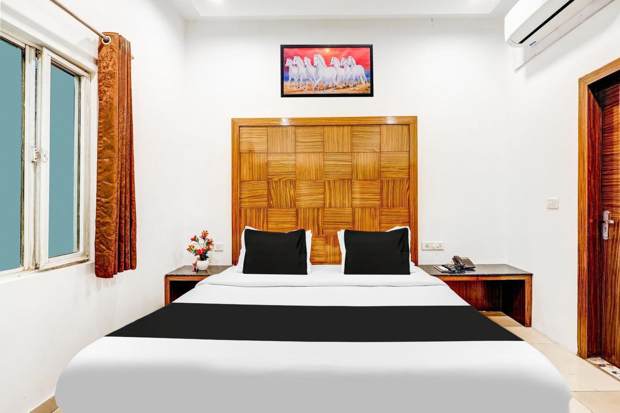 Super Townhouse Arakashan Road Paharganj Formerly Mohan International New Delhi Ngoại thất bức ảnh