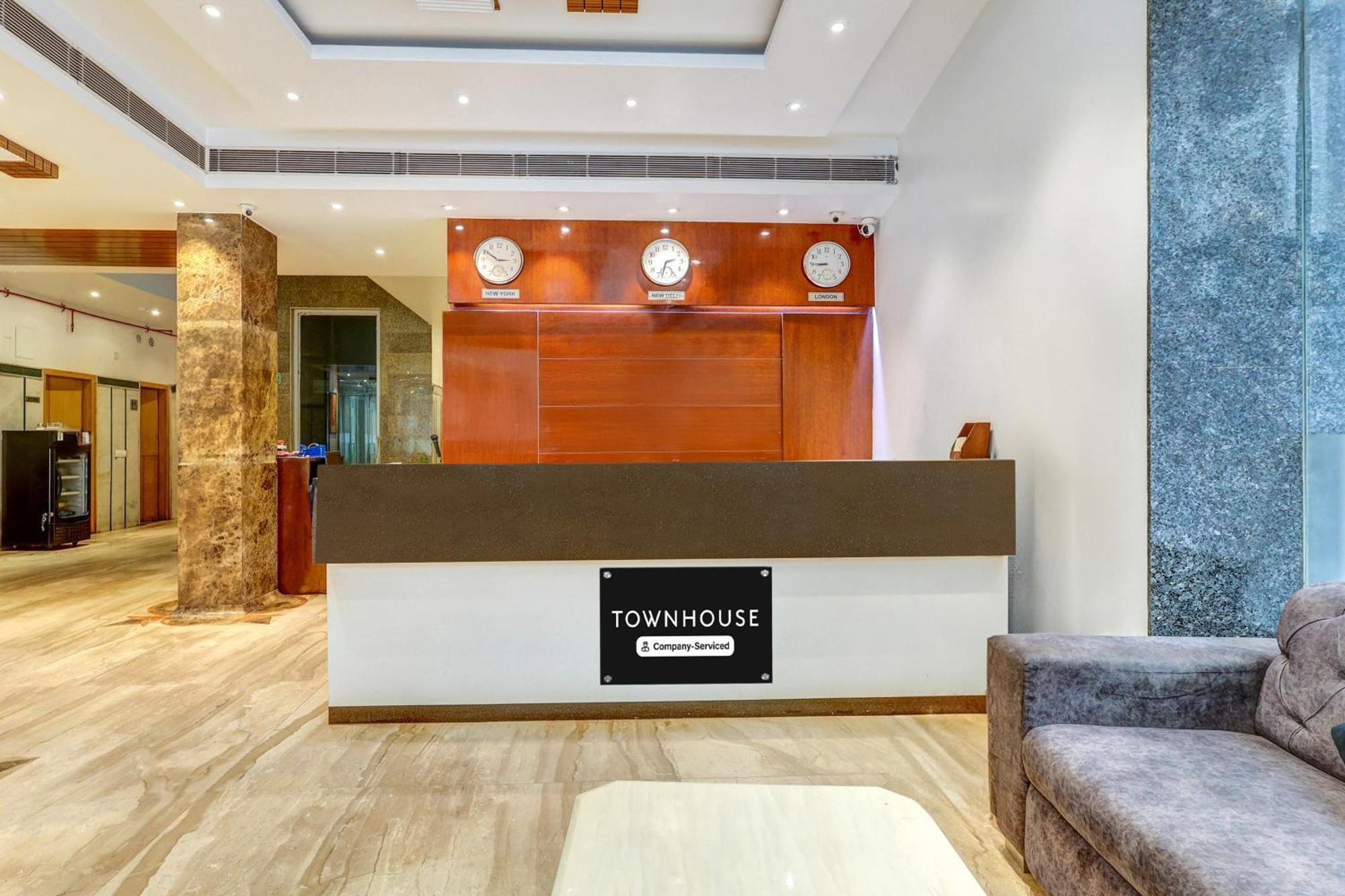 Super Townhouse Arakashan Road Paharganj Formerly Mohan International New Delhi Ngoại thất bức ảnh