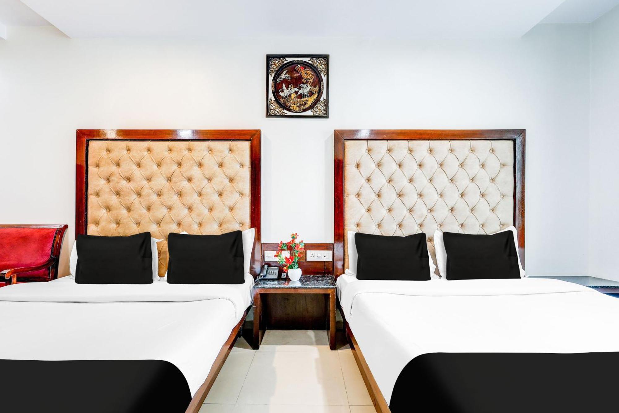 Super Townhouse Arakashan Road Paharganj Formerly Mohan International New Delhi Ngoại thất bức ảnh